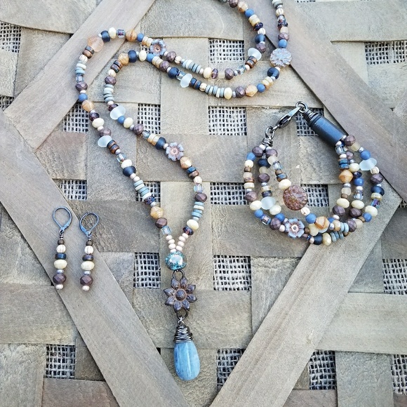 Meet your Posher, Dana - Picture 5 of 8